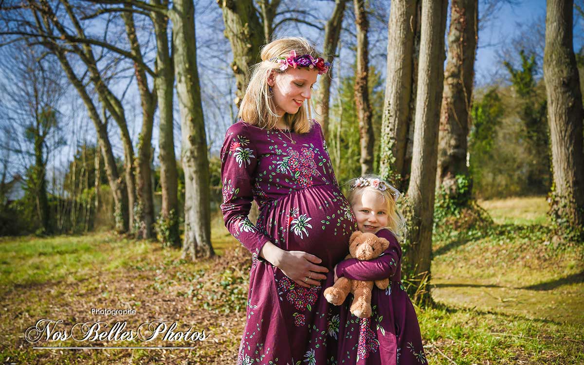 Photographe grossesse à Mougins, séance photo grossesse Mougins et à Nice, Grasse, Antibes, Juan-les-Pins, Roquefort-les-Pins, Le Rouret, Tourrettes-sur-Loup, Saint-Cézaire-sur-Siagne, Beaulieu-sur-Mer, Saint-Paul-de-Vence, sur la Côte d’Azur